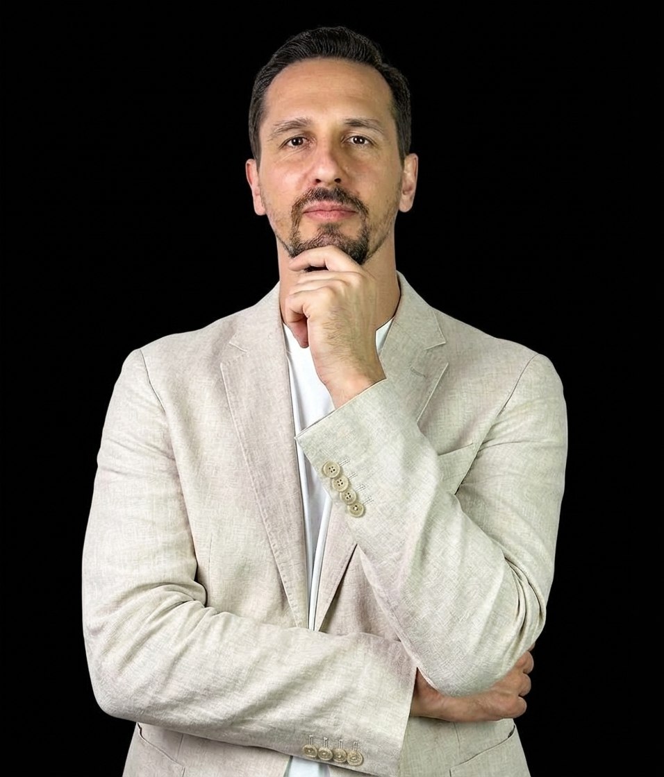 Максим Протасьев — автор курса